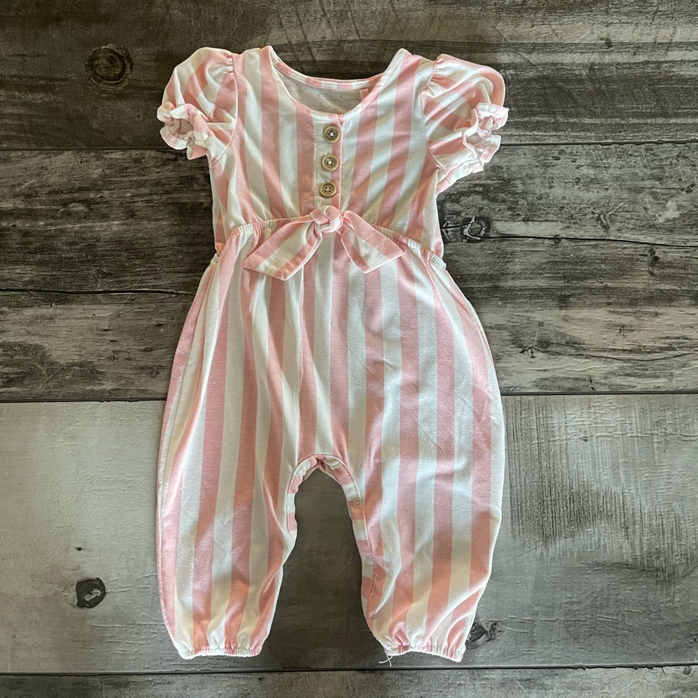 🩷 3/$15  Jessica Simpson jumpsuit 🩷
